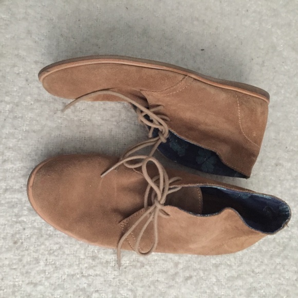 Lucky Brand Asher Desert Bootie - Picture 2 of 7